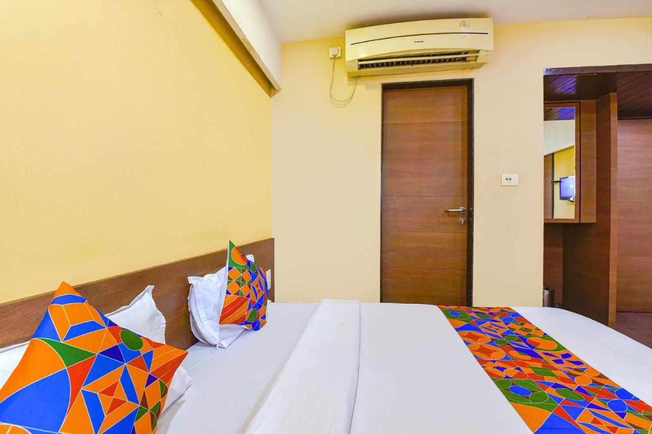 Fabhotel Rb Residency Surat Exterior photo