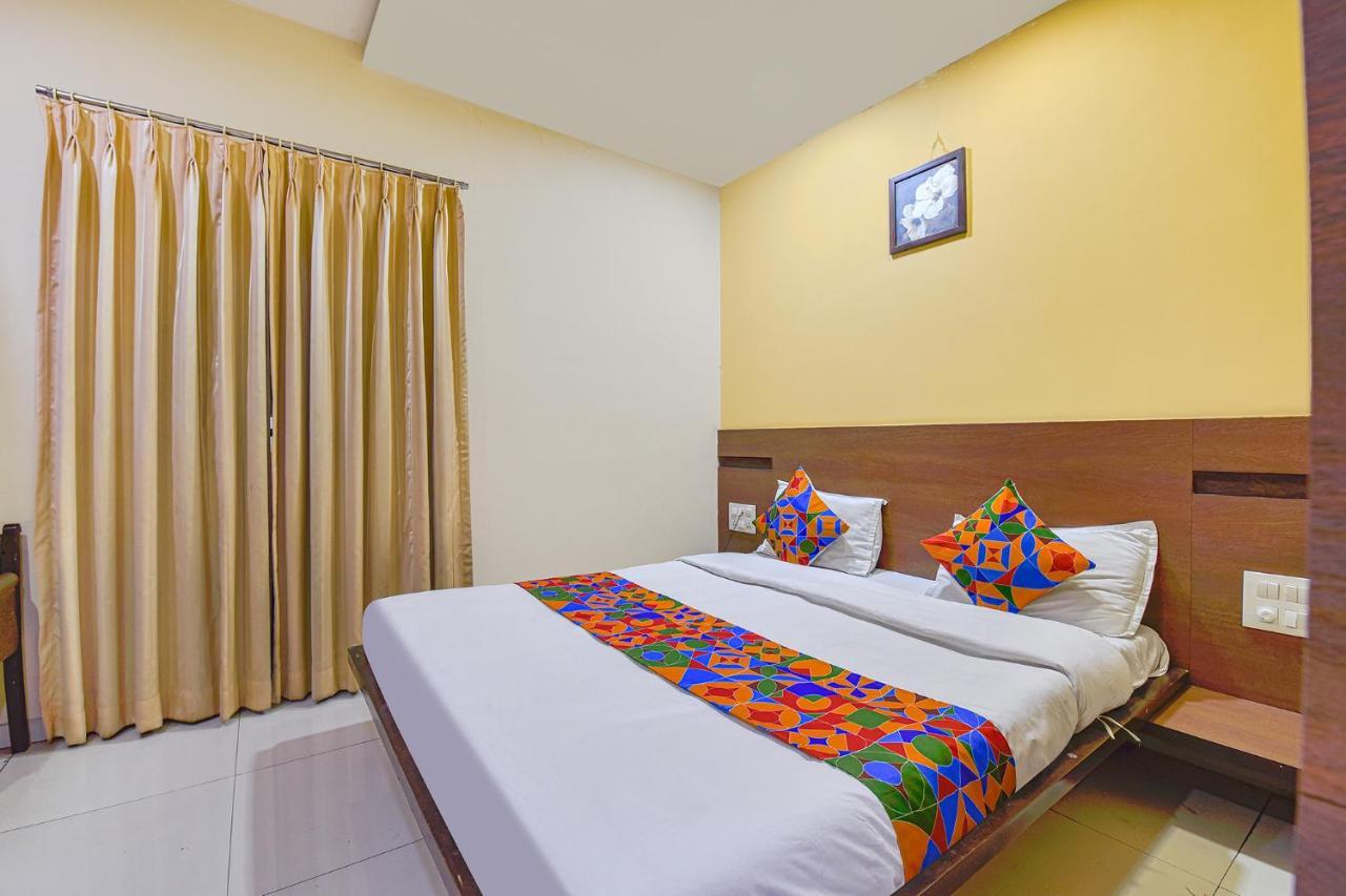 Fabhotel Rb Residency Surat Exterior photo